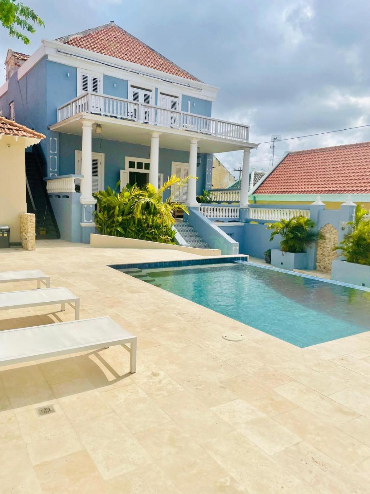 Atelier Skalo Boutique Hotel Вилемстад Екстериор снимка